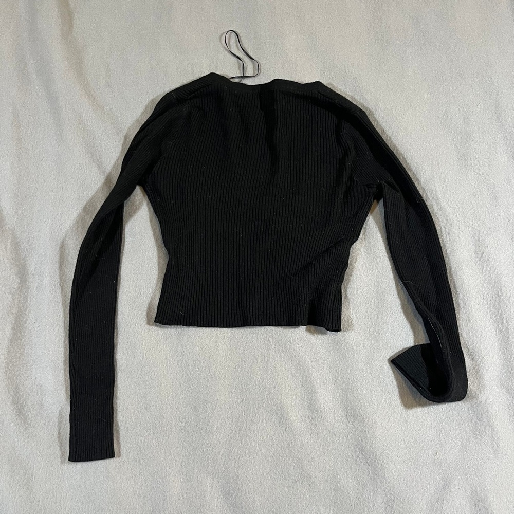Princess Polly Ribbed Knit Crop Top Button Up V Neck Long Sleeve Black Sz 2 - Picture 3 of 6